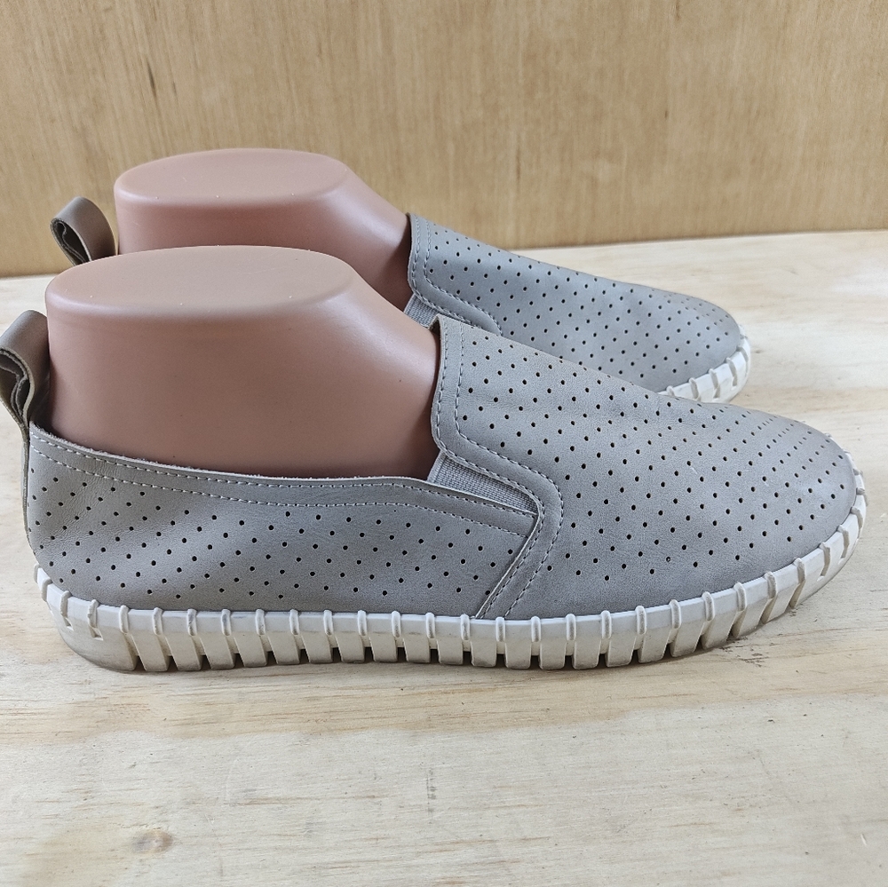 Torrid Wide Width Flats Shoes Size 7 & TOMS Flats Shoes Size W 7 Bundles 7 - Picture 7 of 12